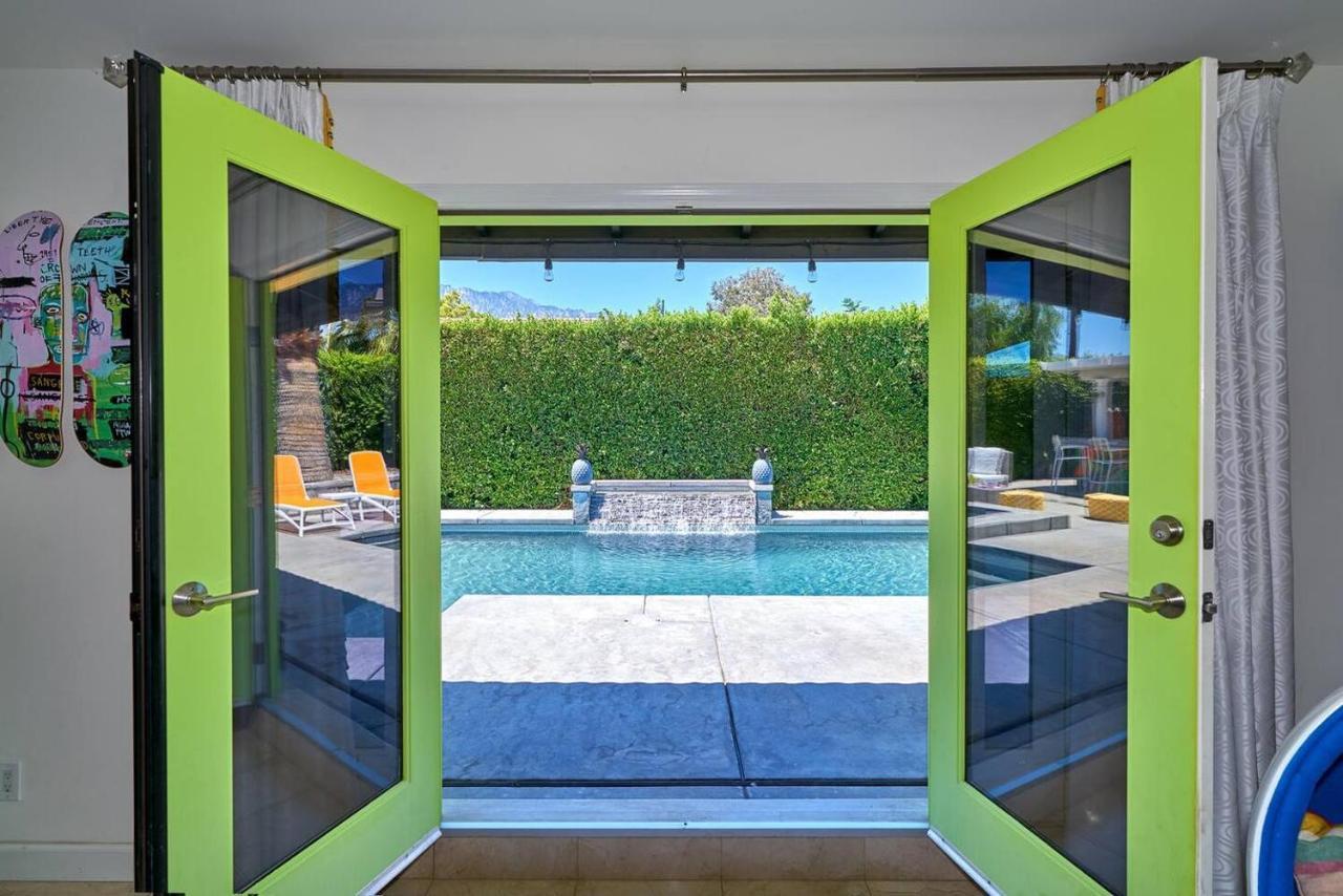 Pineapple Splash! Complete Privacy! Salt Pool! 팜 스프링스 외부 사진